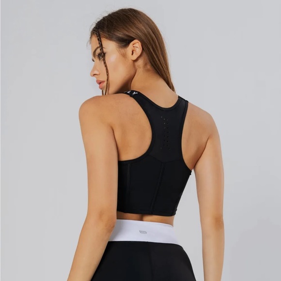 NWT Musesonly Cropped Tank - Picture 5 of 13